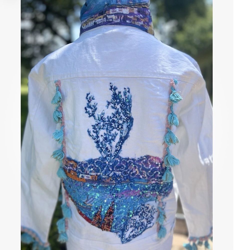 Antica Sartoria Blue 2025 Blue White Beaded Jean Jacket NWT Large - Picture 2 of 4